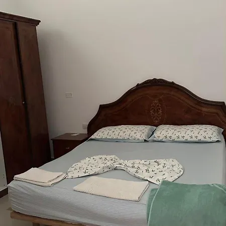 Orikum Apartaments *